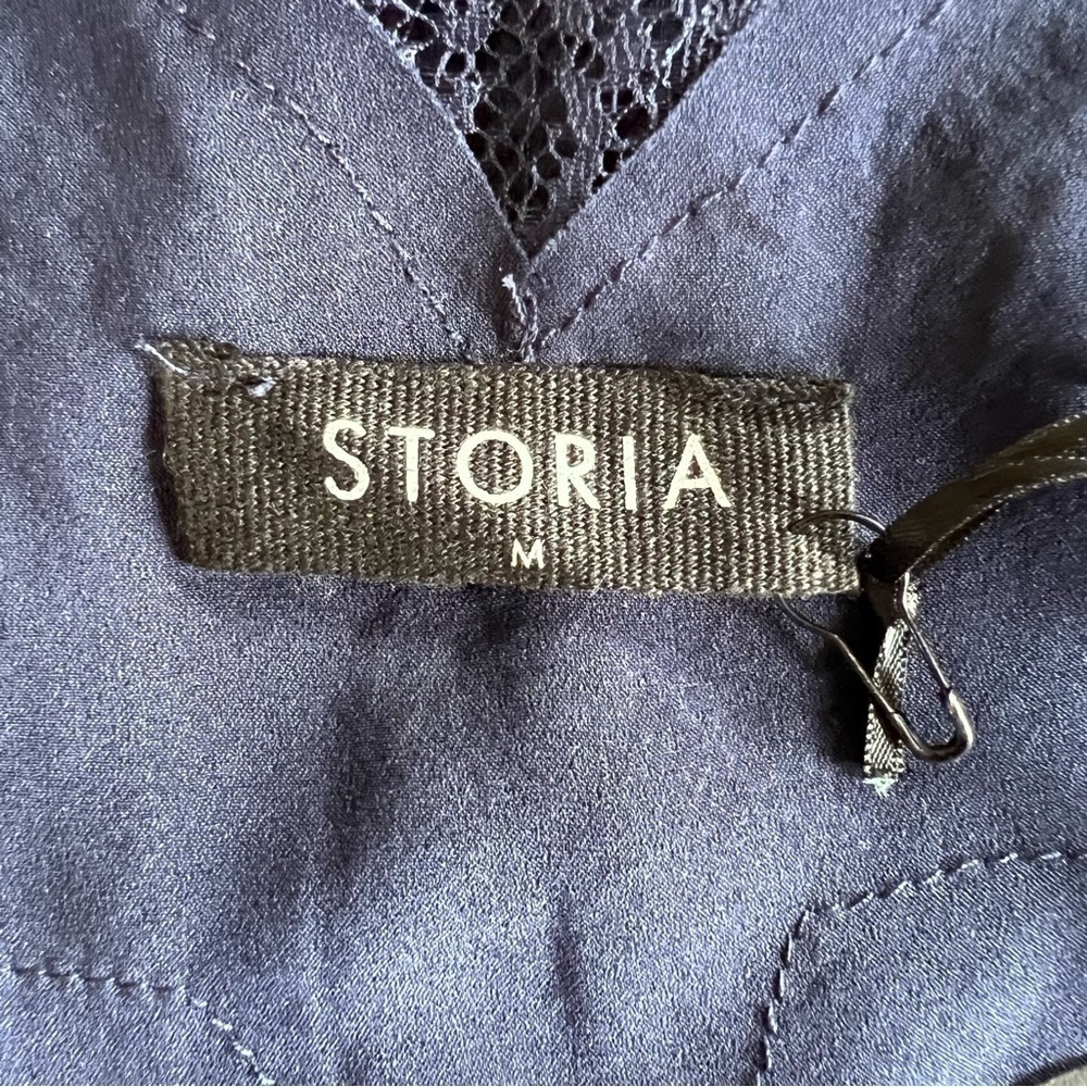 NWT Storia Satin Lace Slip Dress Size Medium in Navy - Picture 7 of 9